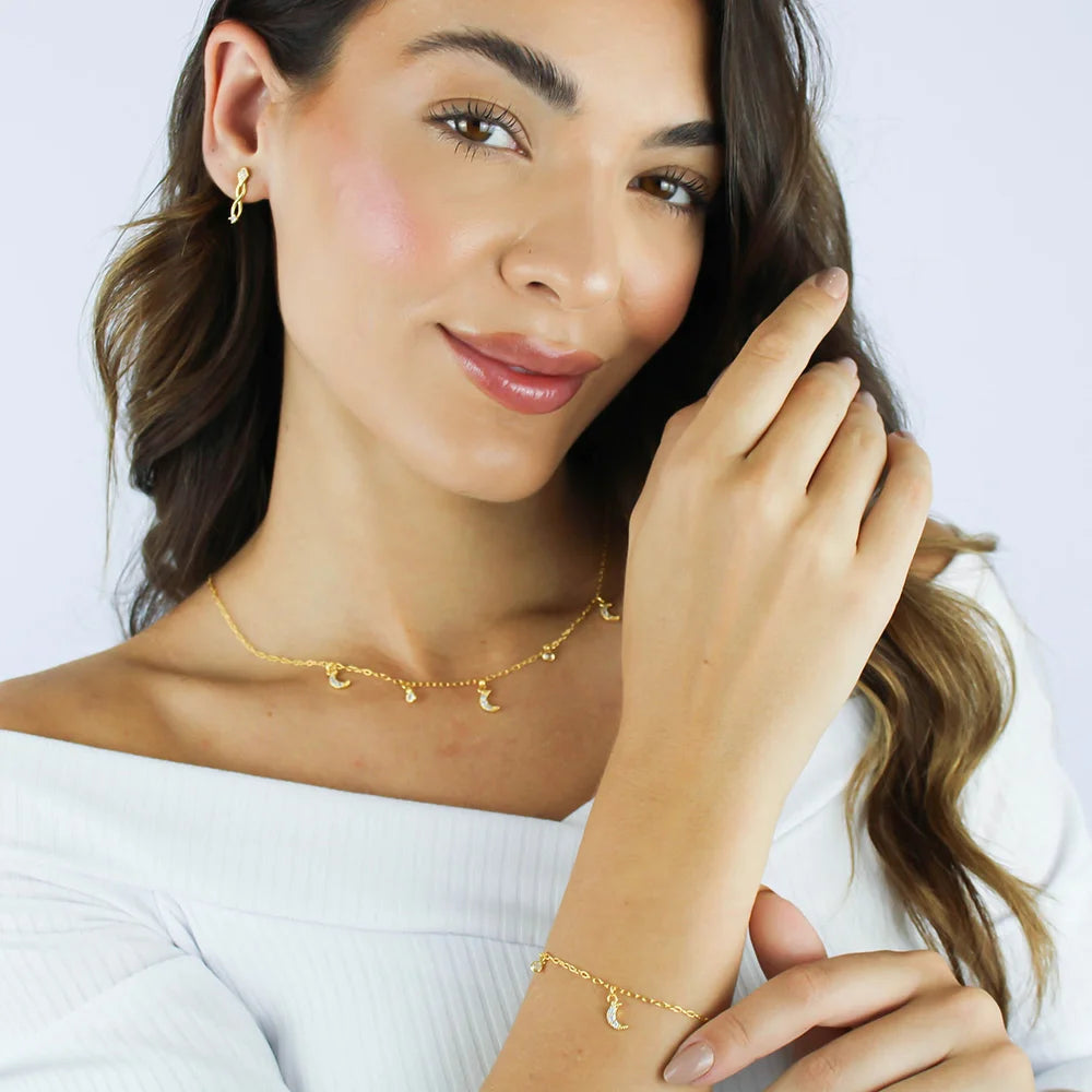 Brinco Infinito Banhado a Ouro 18K