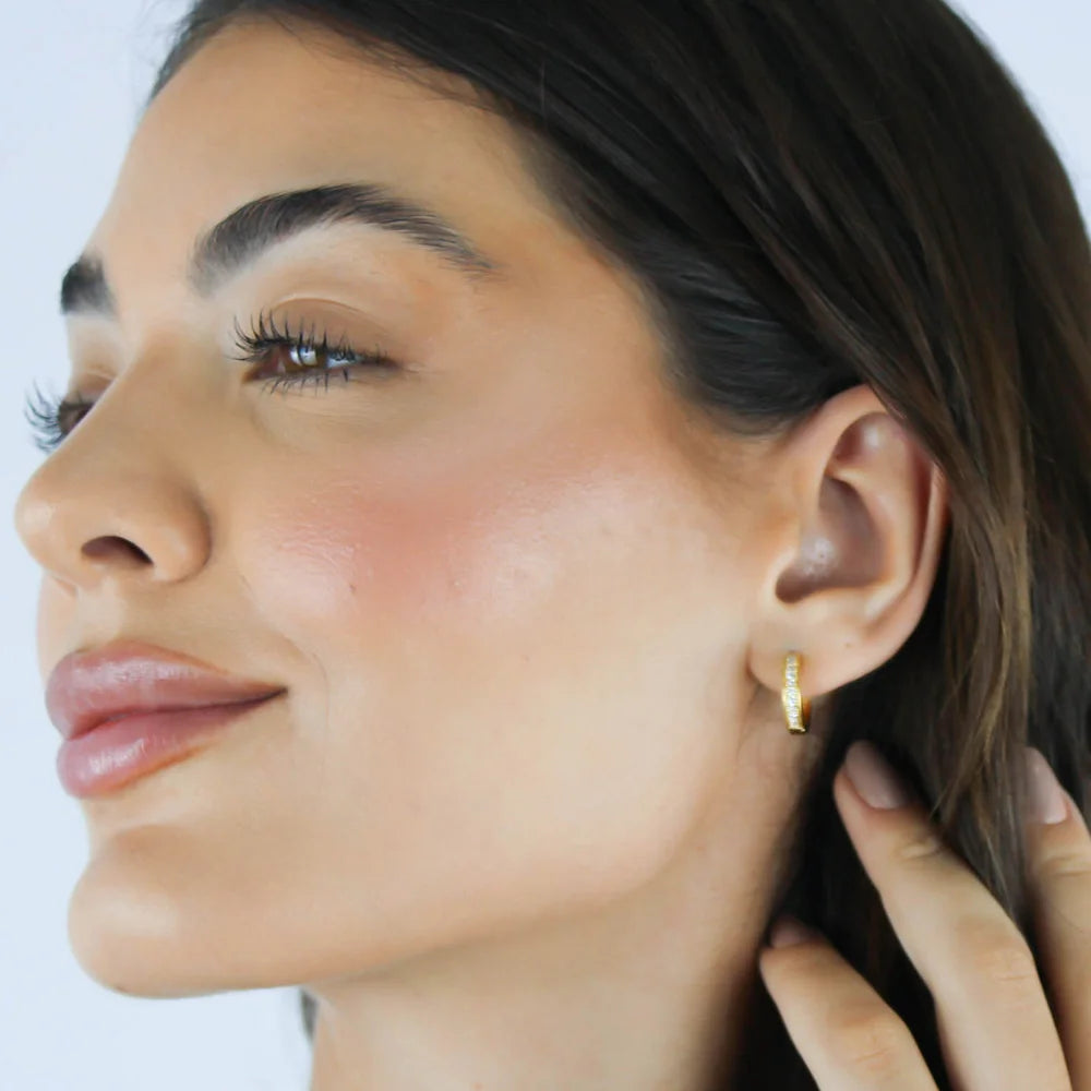 Brinco Argola com Zircônias Banhado a Ouro 18K