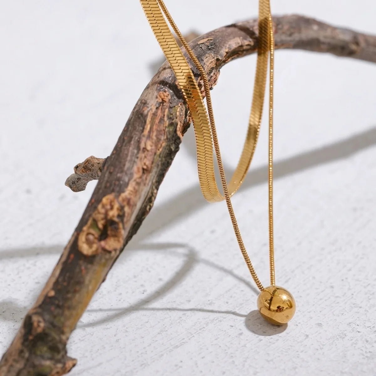 Colar Duplo Gota em Aço Inoxidável Premium Banhado a Ouro 18K