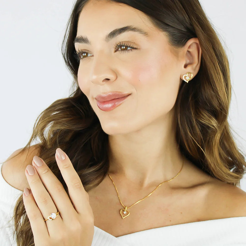 Brinco Coração Cravejado Banhado a Ouro 18K