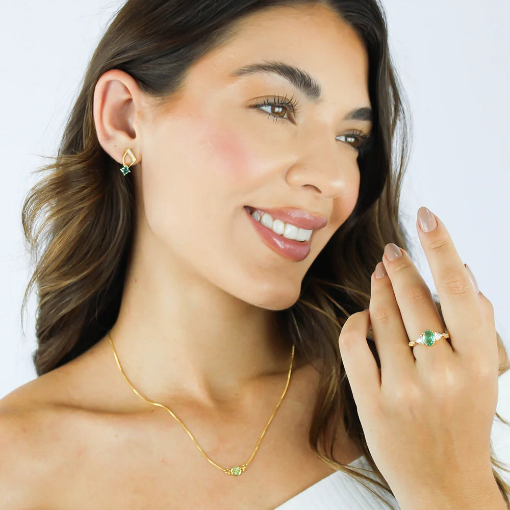 Brinco com Zircônia Verde Banhado a Ouro 18K