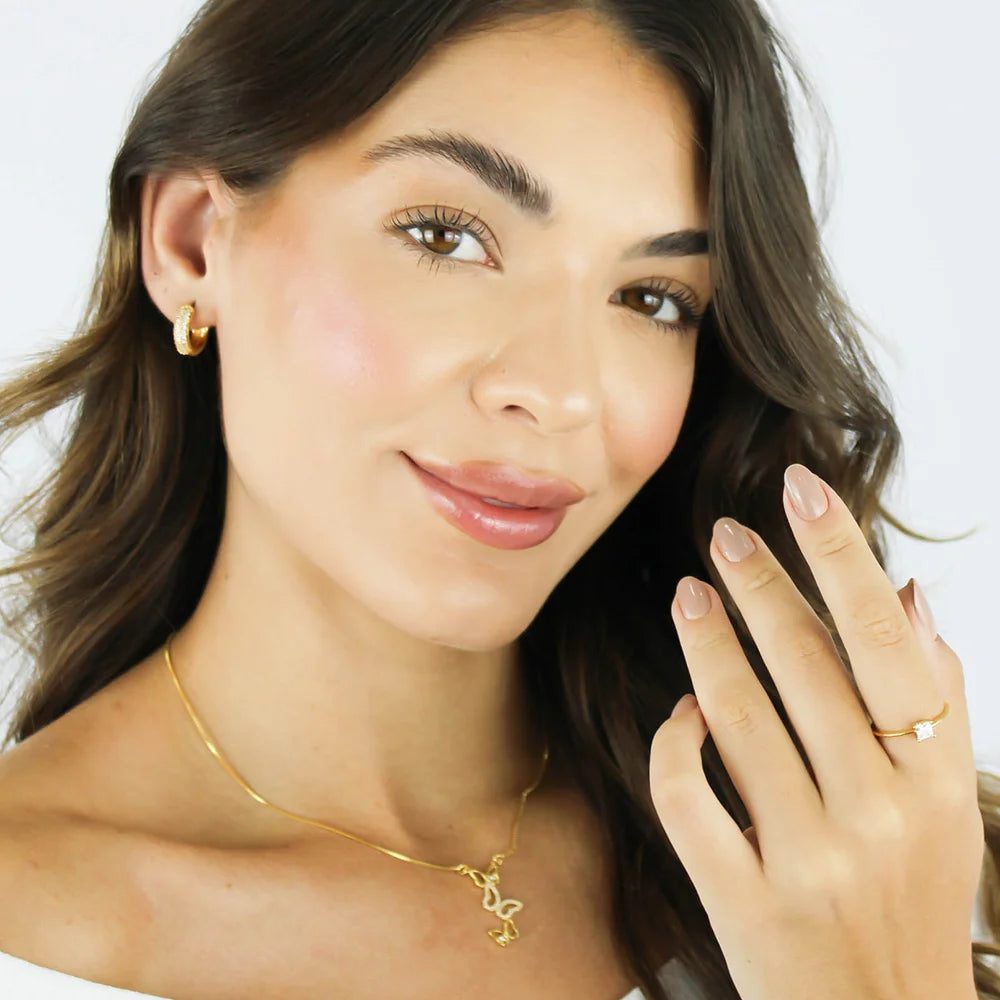 Brinco Cravejado com Zircônias Banhado a Ouro 18K