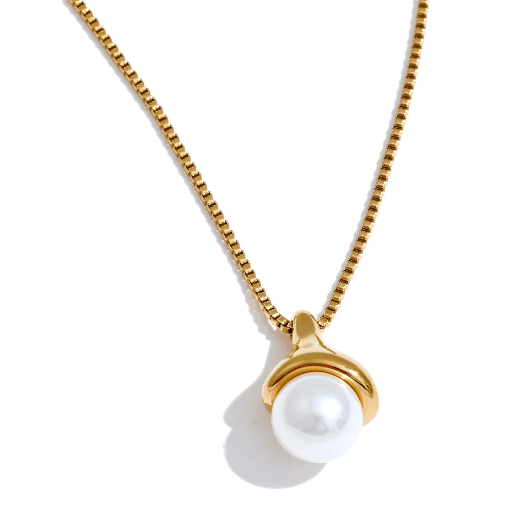 Colar Ponto de Luz com Pérola Solitária Banhado a Ouro 18k - Aço Premium à Prova d'Água