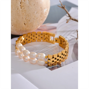 Pulseira Elos com Pérolas Naturais – Banho Ouro 18K Luxo