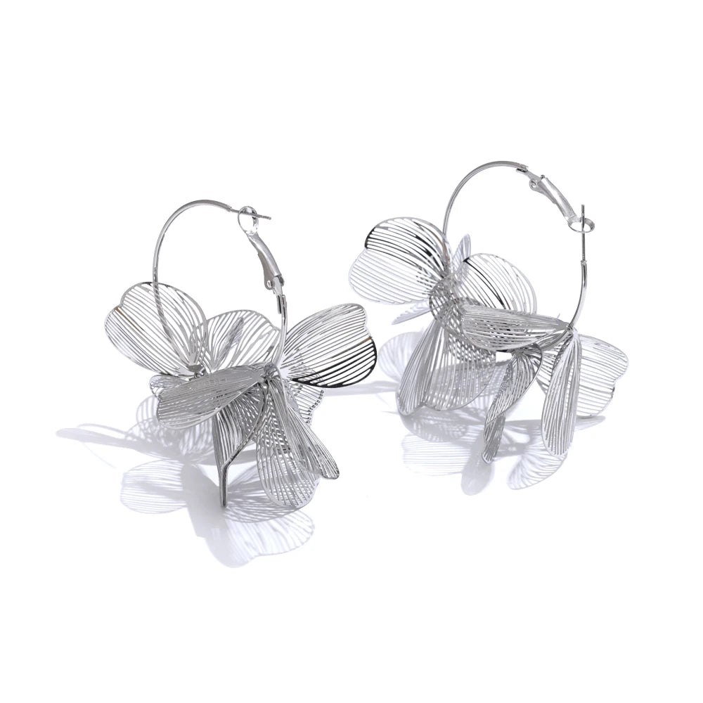Brincos de Argola com Flor de Filigrana em Aço Inoxidável Premium 316L - Banhado a Ouro 18k