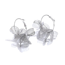 Brincos de Argola com Flor de Filigrana em Aço Inoxidável Premium 316L - Banhado a Ouro 18k