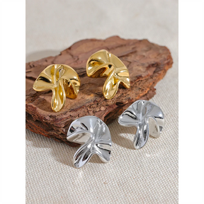 Brincos de Flor Abstrata em Metal Dobrado - Aço Inoxidável Premium 316L Banhado a Ouro 18k