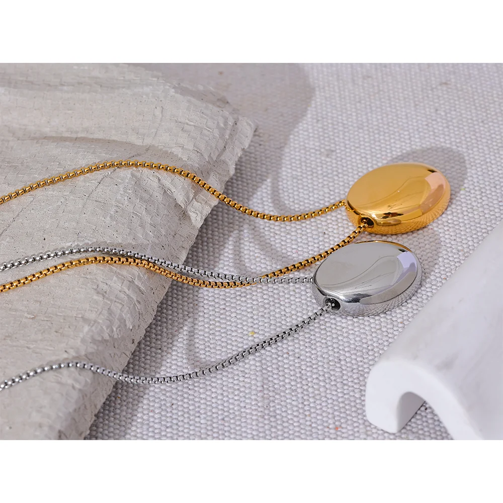 Colar Longo Veneziana com Pingente Oval Liso em Aço Inoxidável Premium 316L - Banhado a Ouro 18k