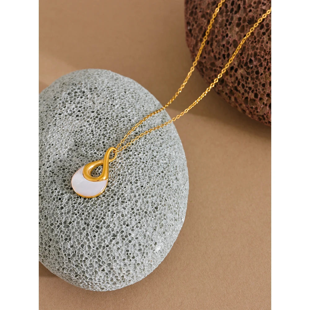 Colar Feminino de Luxo Pingente Gota – Banho Ouro 18k PVD em Aço Inoxidável Premium