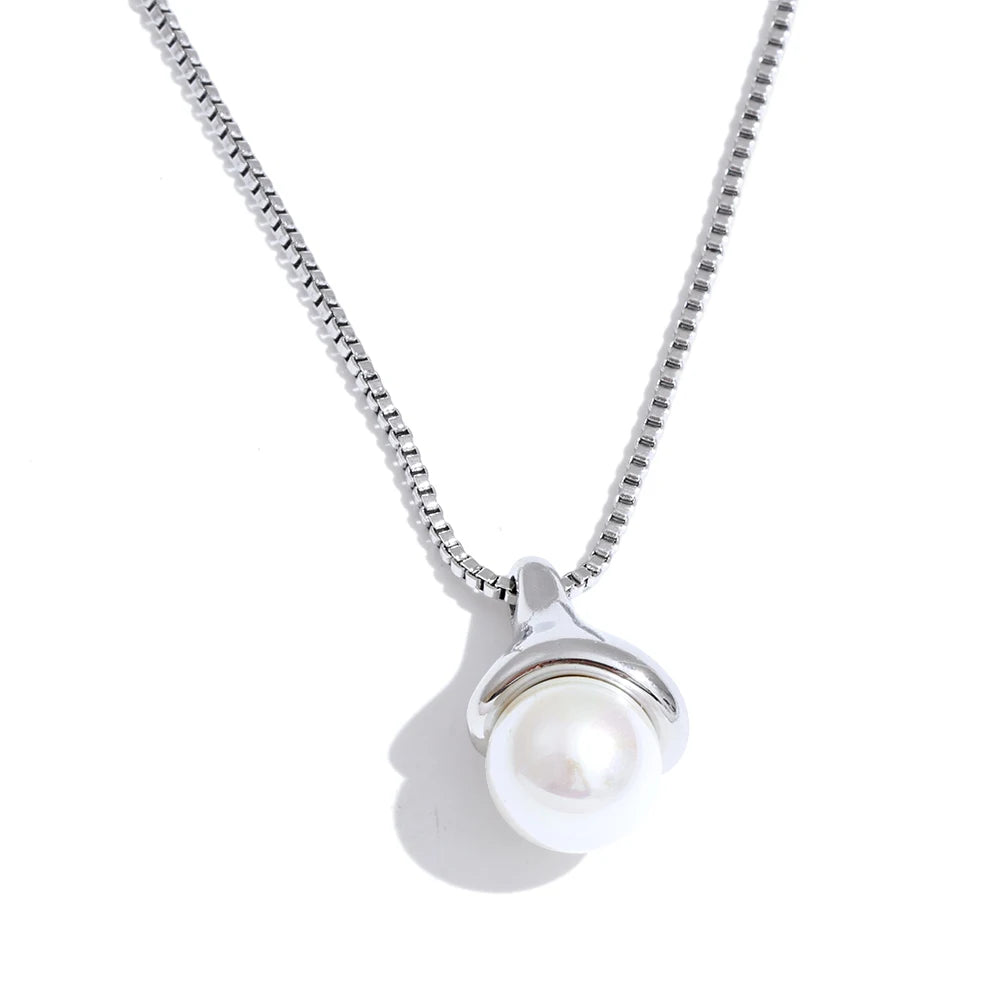 Colar Ponto de Luz com Pérola Solitária Banhado a Ouro 18k - Aço Premium à Prova d'Água