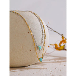 Colar Triângulo com Pedra Opala Australiana em Aço Inoxidável Banho Ouro 18K